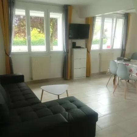 Pretty Poppy بيت للعطل البير