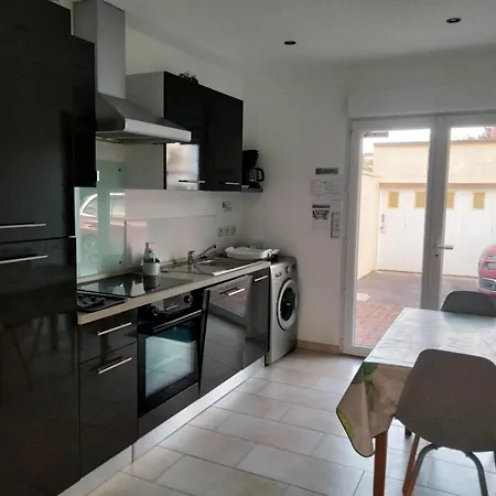 بيت للعطل Pretty Poppy البير